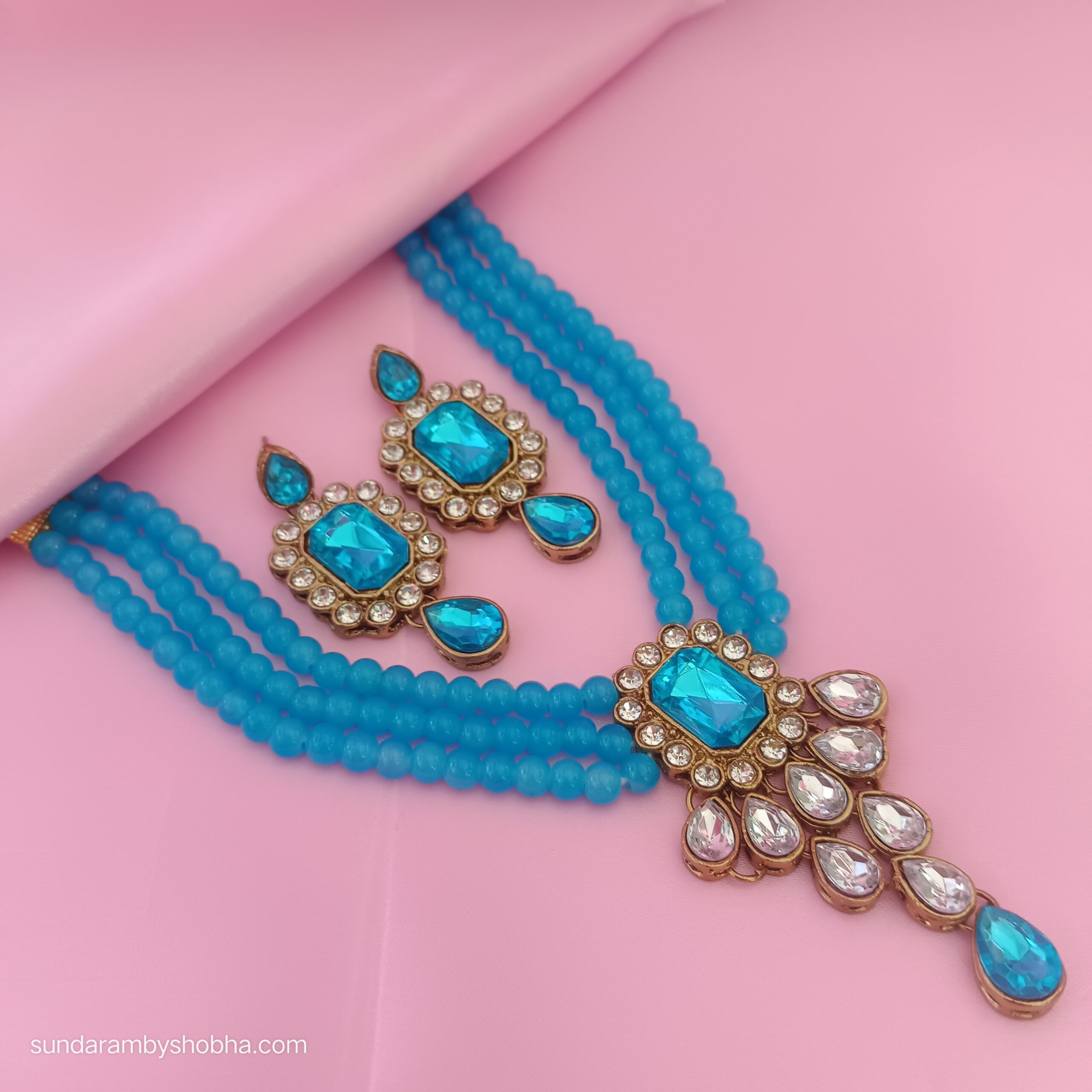 Kundan Neclace with turquoise Beads