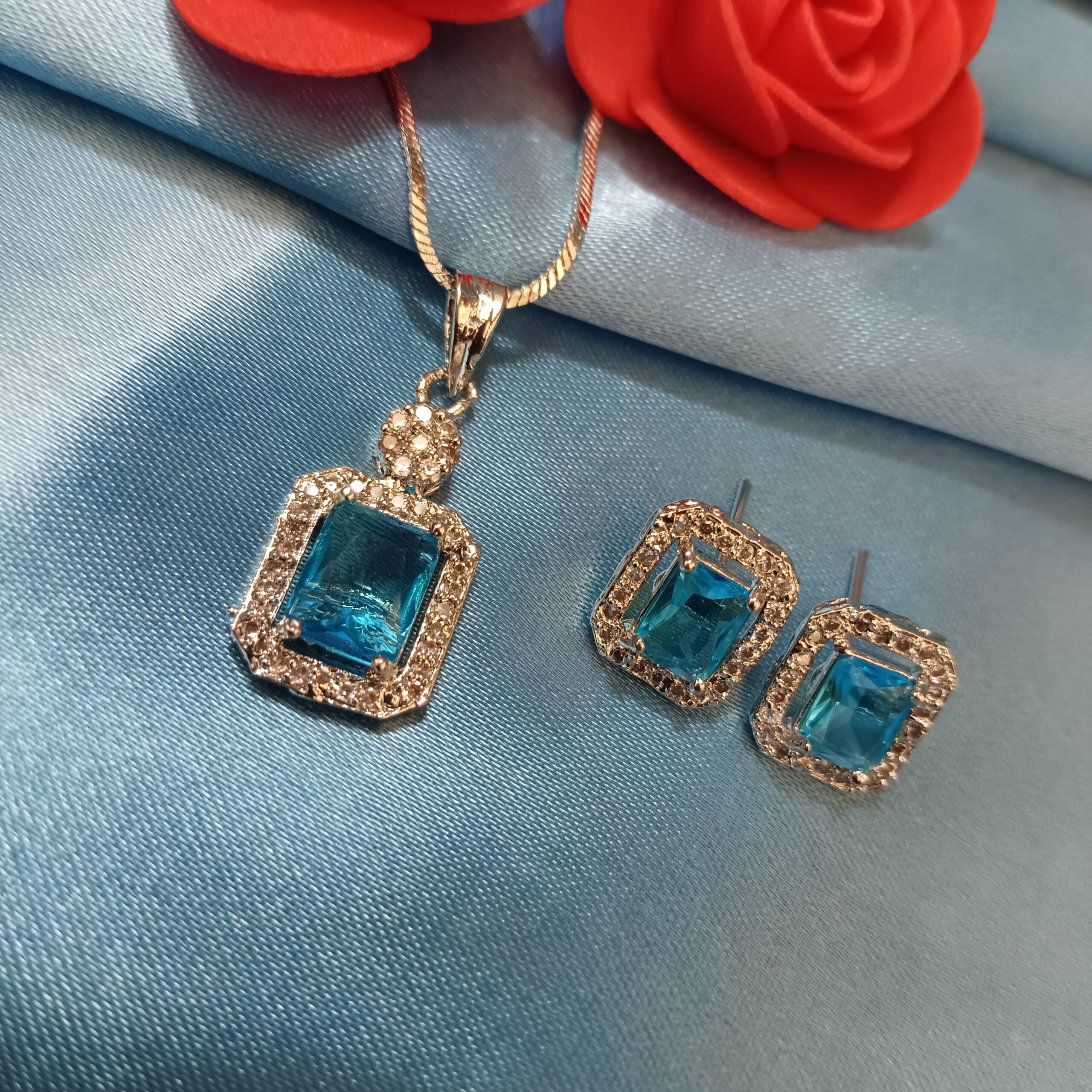 Premium Quality AD Pendant Set