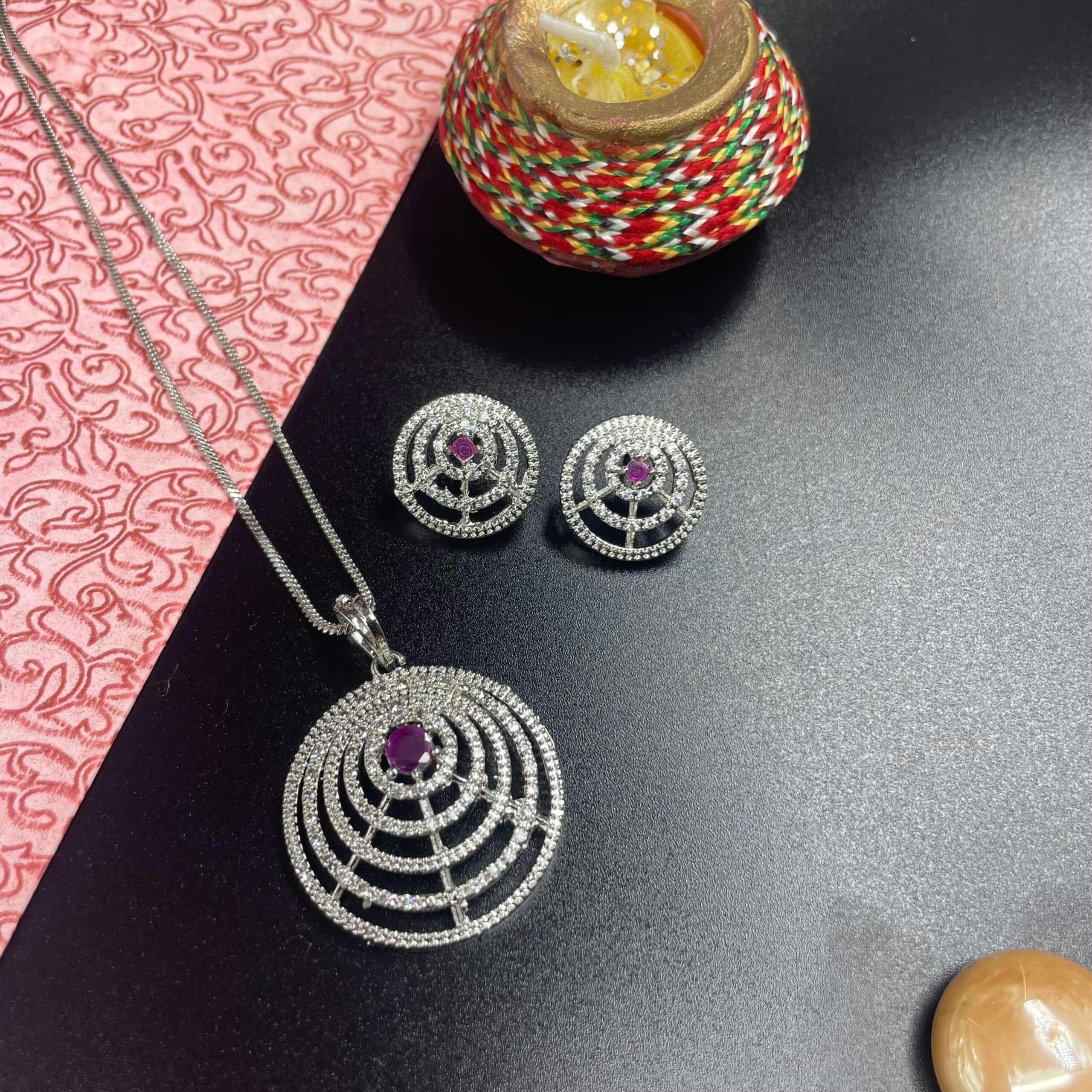 Pendant with chain & Earrings