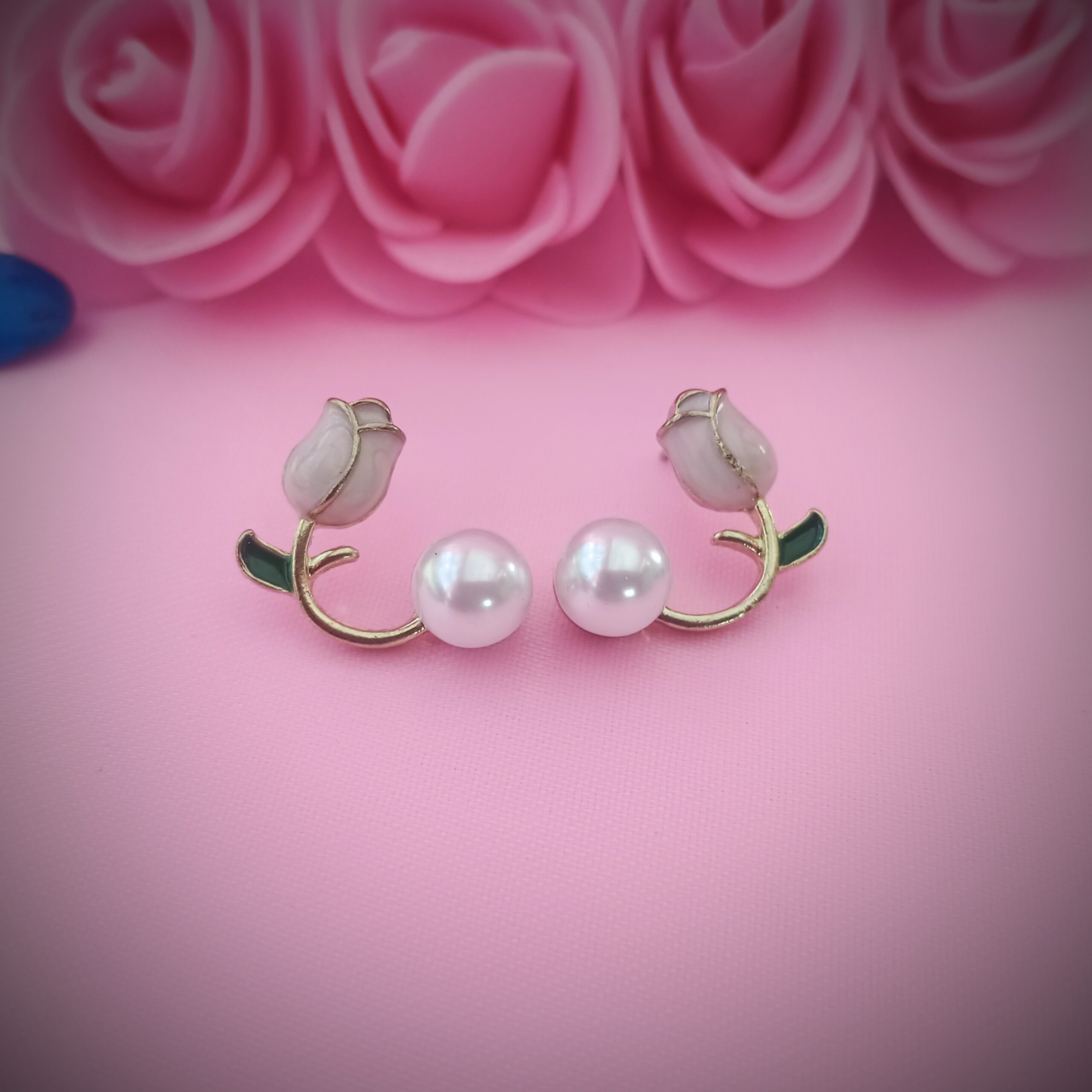 Cute Floral Studs with Pearl